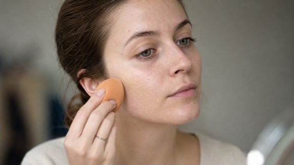 Maquillage naturel : étapes simples pour un teint unifié sans effet masque