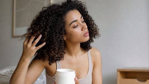 Que valent les soins bio pour les cheveux bouclés ?