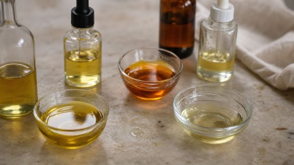 Huiles végétales : lesquelles choisir pour nourrir une peau sensible ?