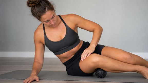 Maîtriser l’art des auto-massages avec des accessoires simples à la maison